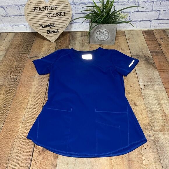 Skechers by Barco Breeze Women's 3-Pocket STRETCH V-Neck Scrub Top - Picture 2 of 11